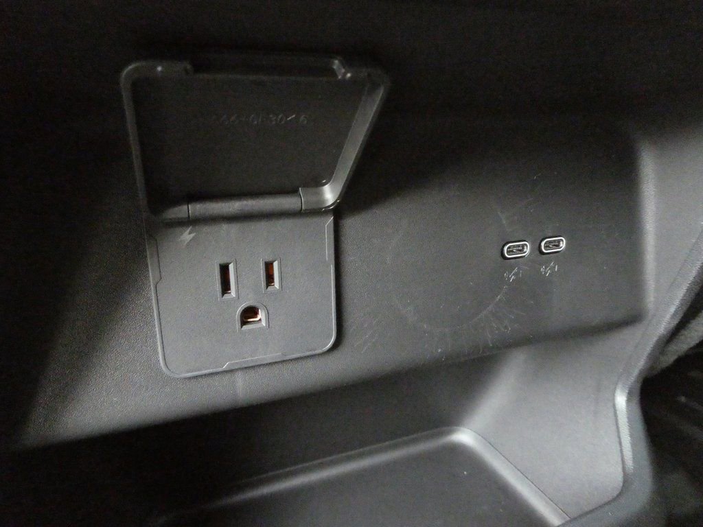 New 2026 GMC Sierra EV Denali image 38