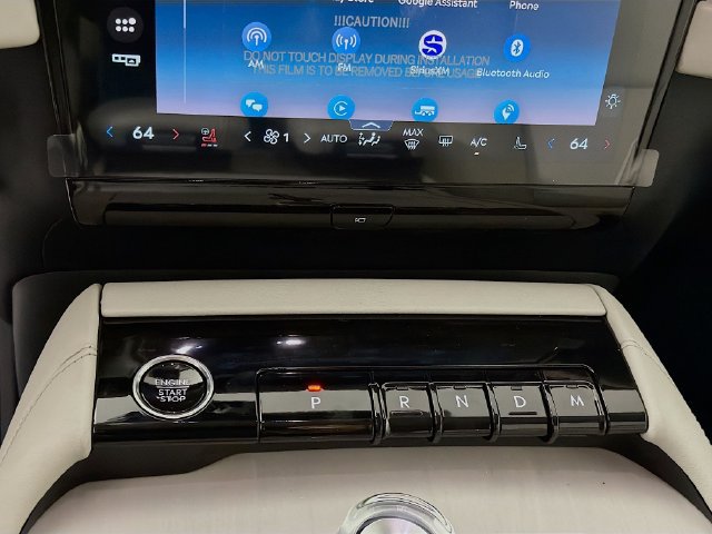 New 2026 Lincoln Navigator L Premier AWD/4WD image 16