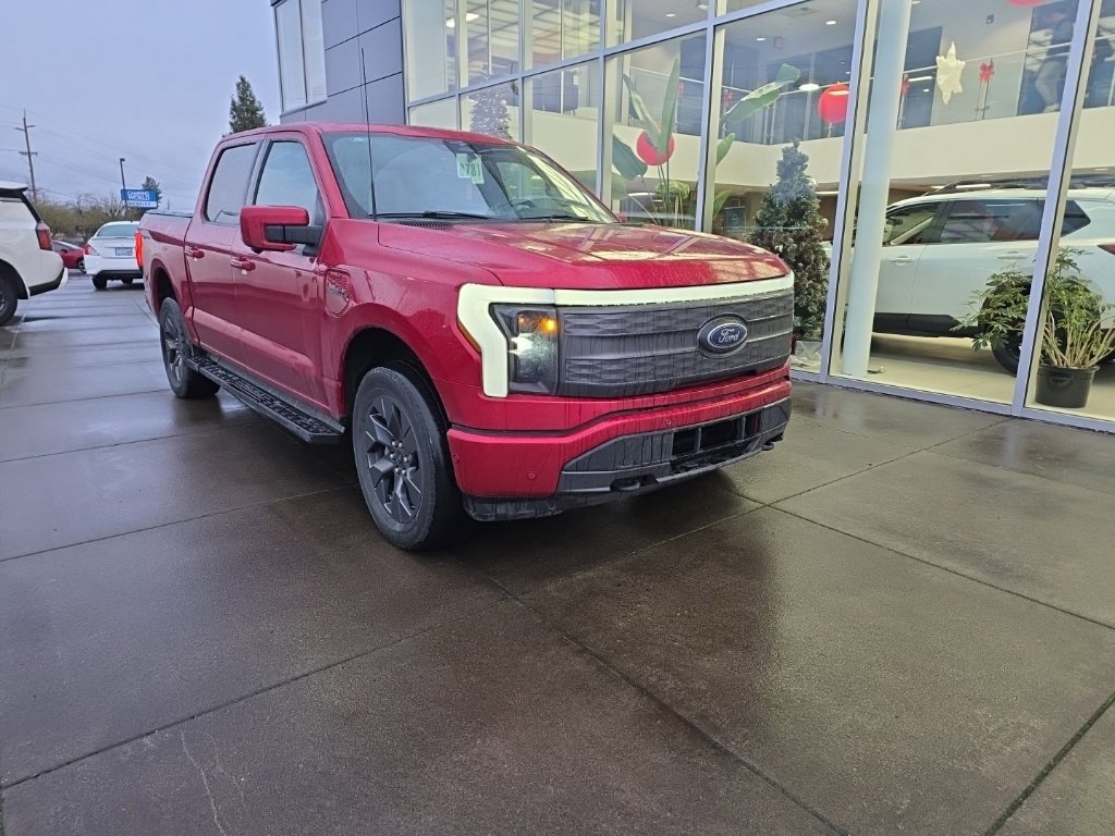 Used 2023 Ford F150 Lightning Lariat w/ Equipment Group 511A High image 3