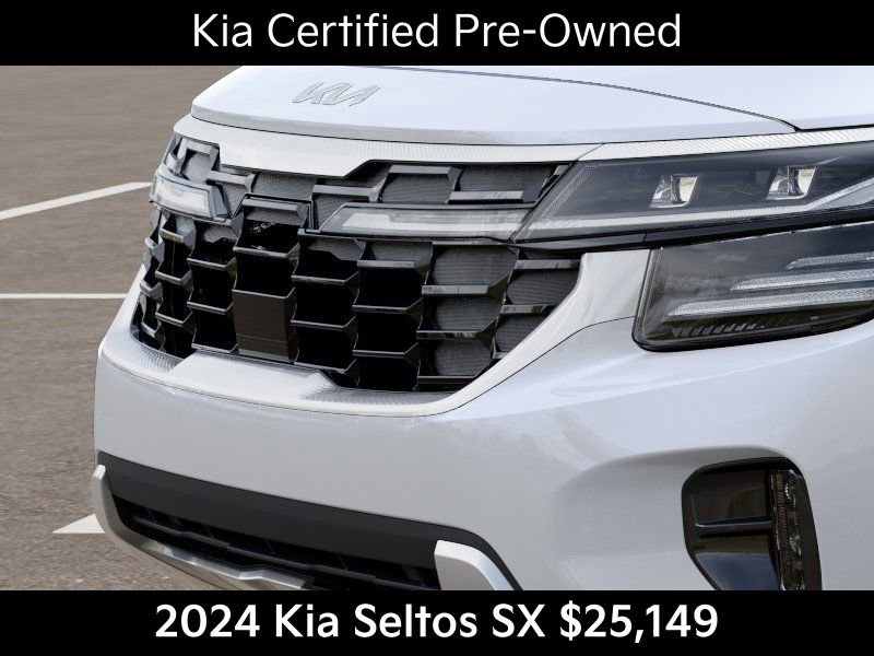 Used 2024 Kia Seltos SX w/ SX Sunroof Package image 13