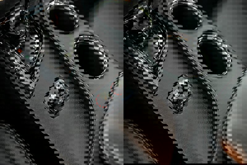 Used 2013 Toyota Avalon XLE image 31