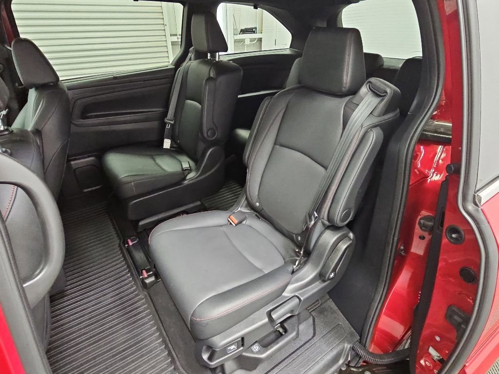Used 2025 Honda Odyssey Sport-L image 31