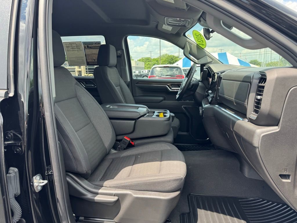 Used 2024 Chevrolet Silverado 1500 RST image 15