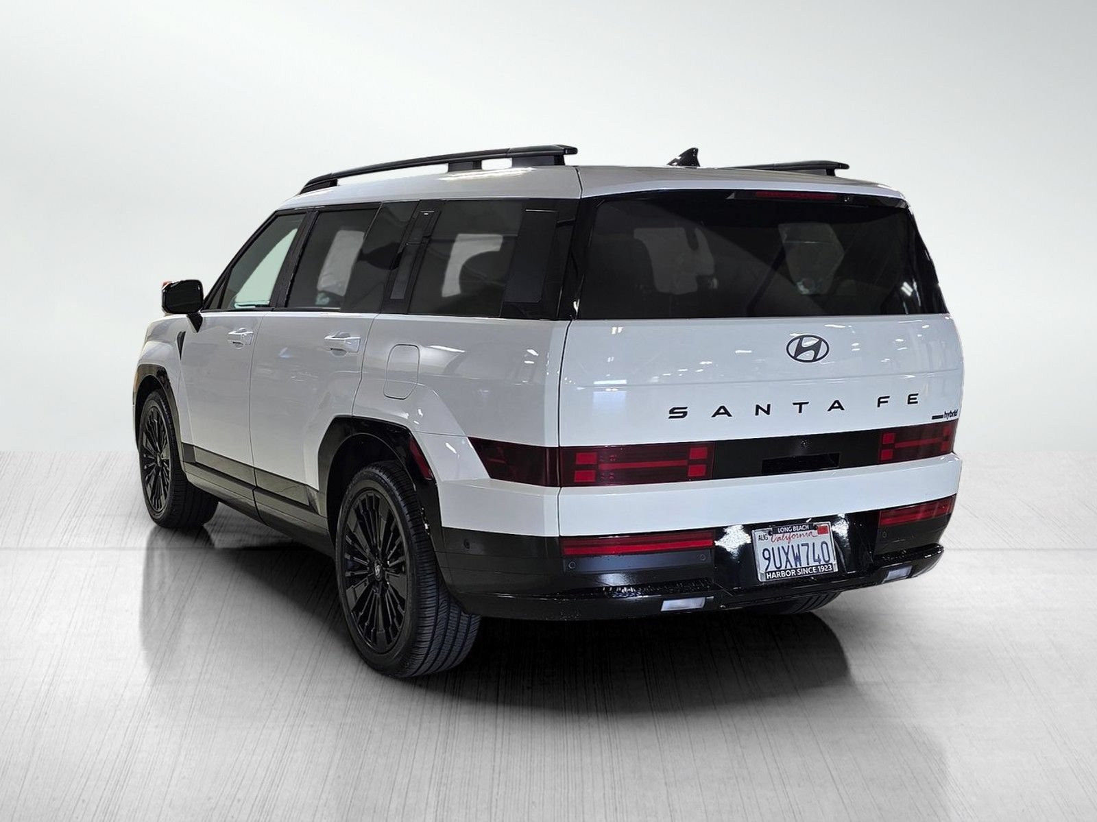 Used 2025 Hyundai Santa Fe Calligraphy AWD/4WD image 5