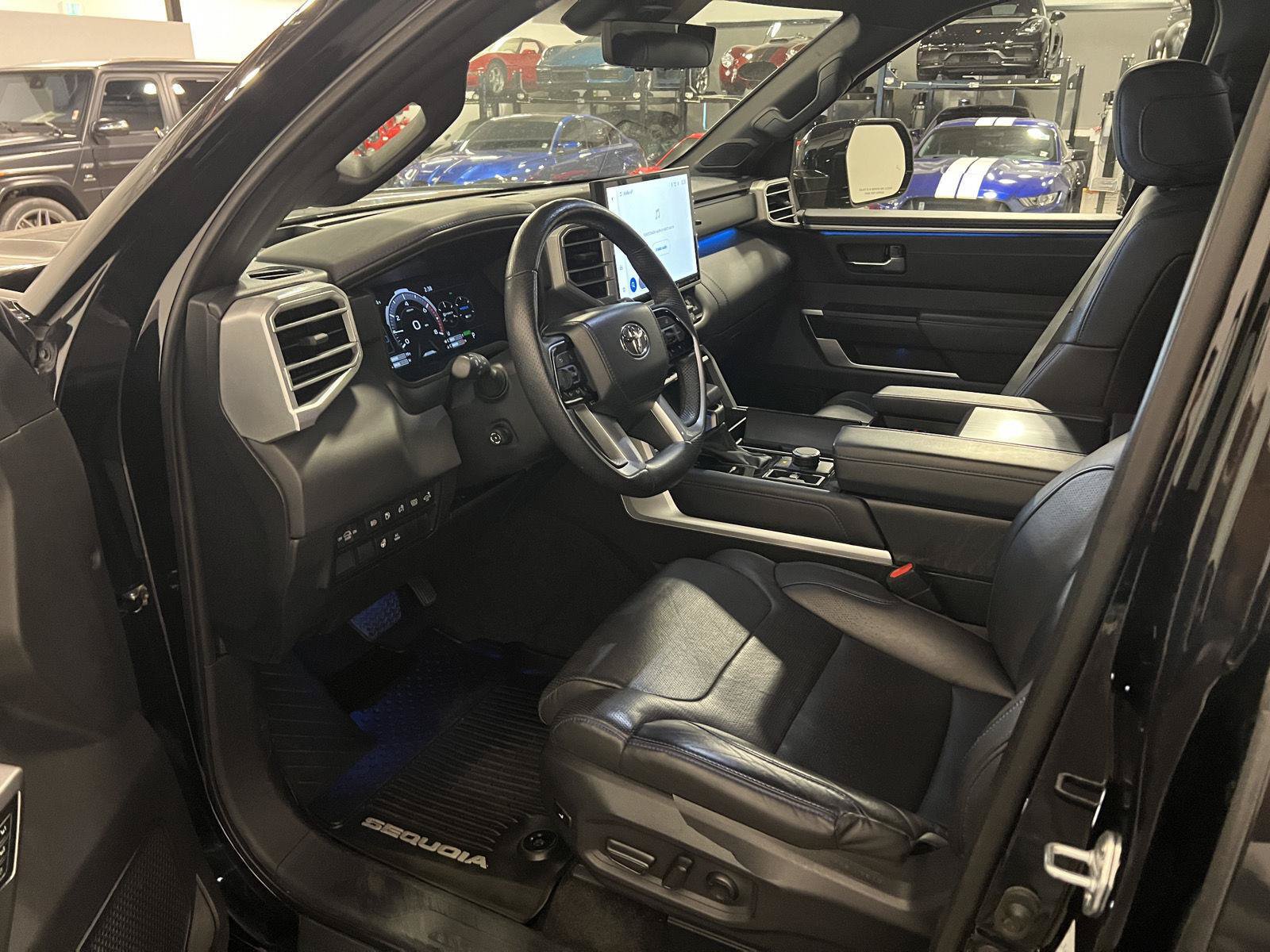 Used 2023 Toyota Sequoia Platinum AWD/4WD image 10