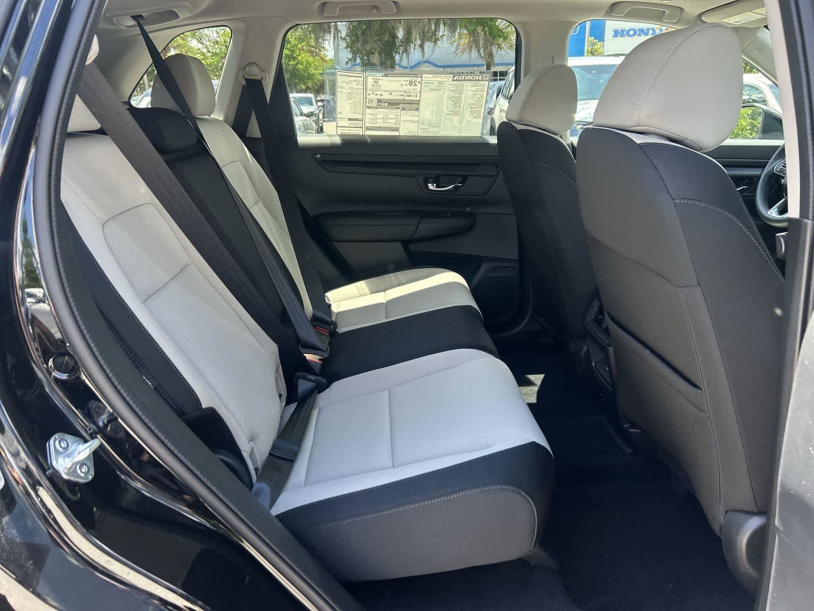 Used 2025 Honda CR-V EX image 16