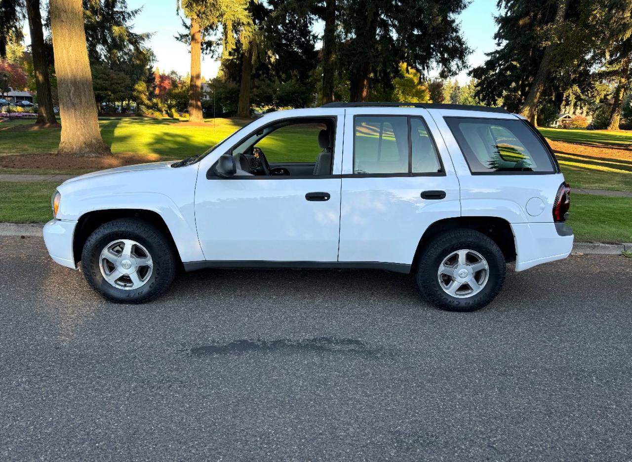 Used 2006 Chevrolet TrailBlazer LS w/ LS Preferred Equipment Group image 2