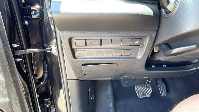 Used 2025 Mitsubishi Outlander SE AWD/4WD image 26