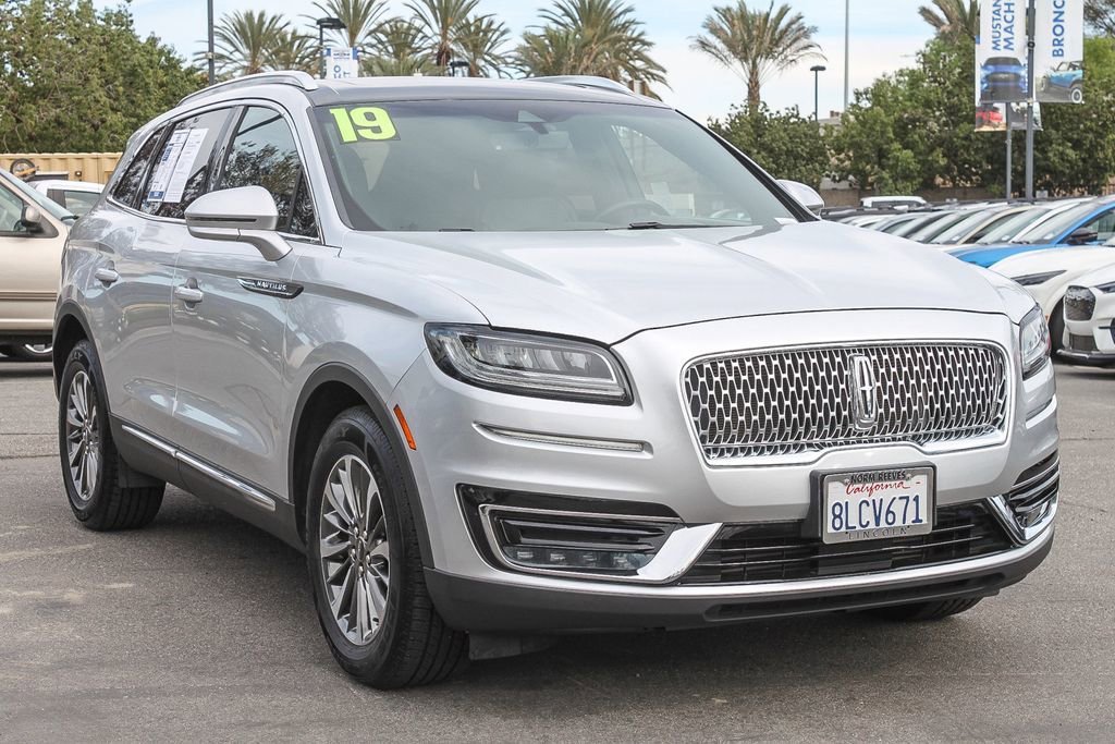 Used 2019 Lincoln Nautilus Select w/ Cargo Utility Package image 3