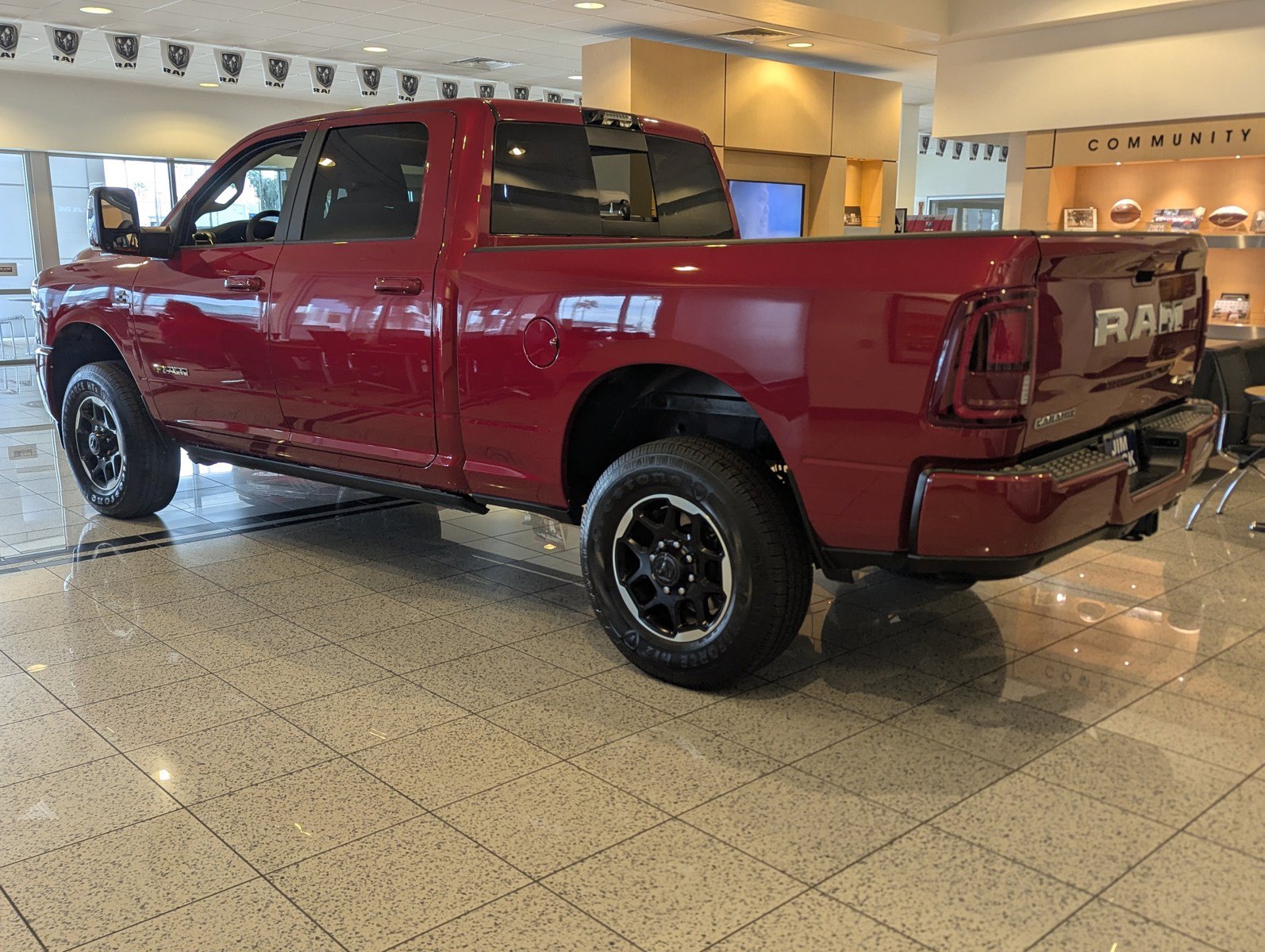 New 2026 RAM 3500 Laramie AWD/4WD image 4