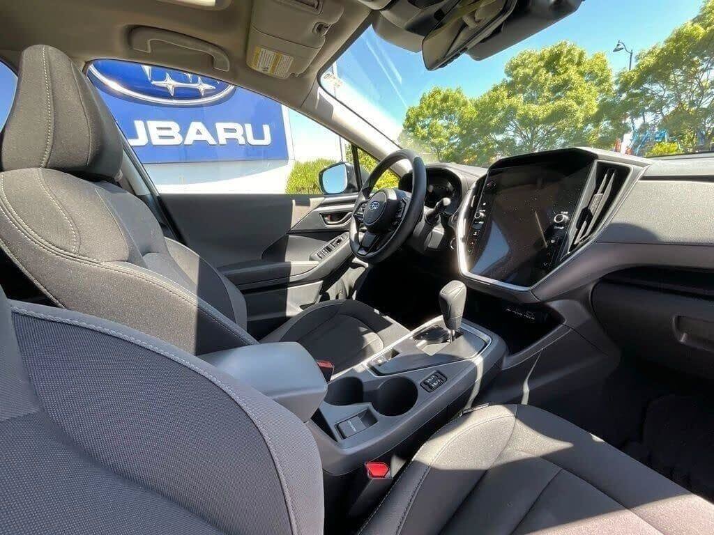 Used 2025 Subaru Crosstrek 2.5i Premium AWD/4WD image 17