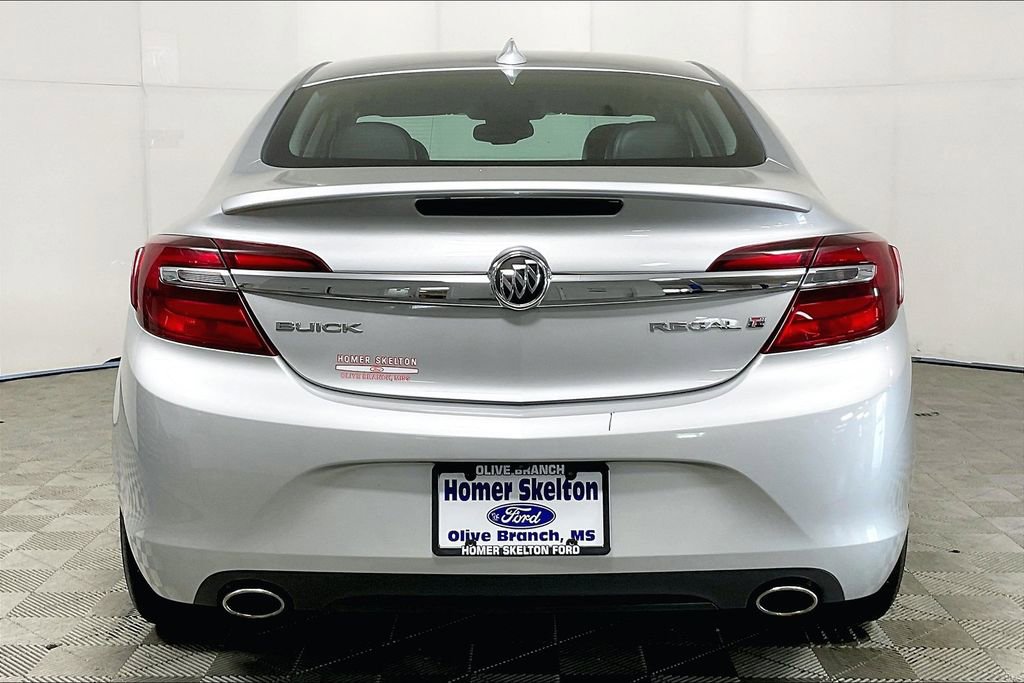 Used 2017 Buick Regal Sport Touring image 4