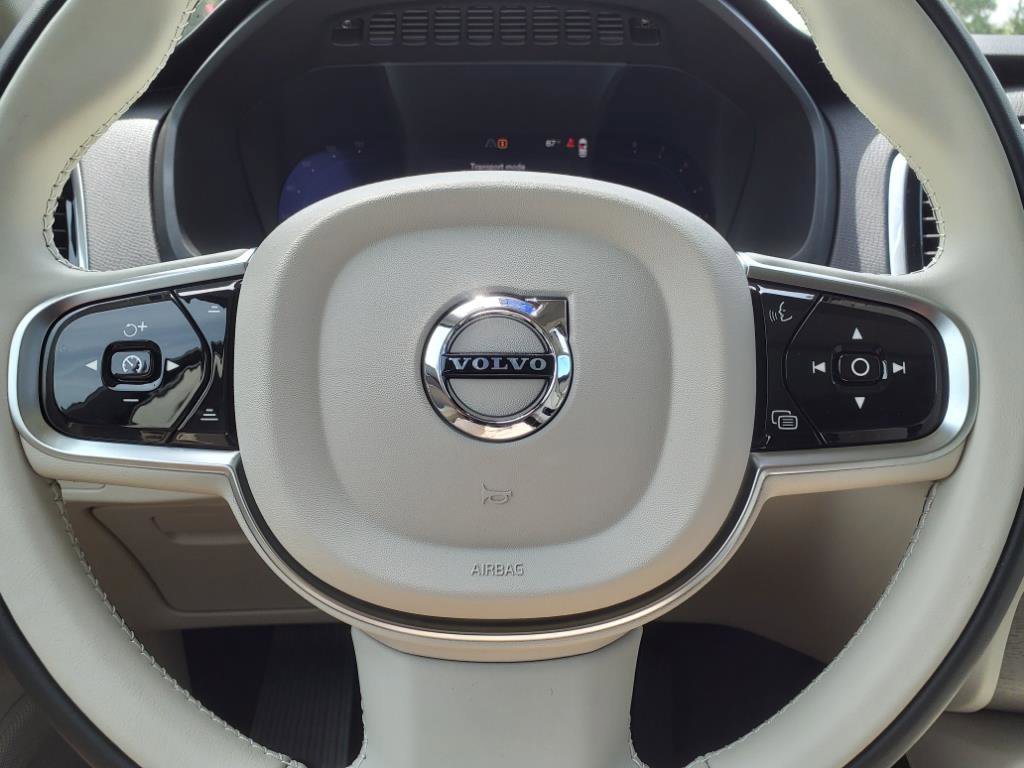 New 2025 Volvo XC90 B5 Plus w/ Protection Package Premier image 22