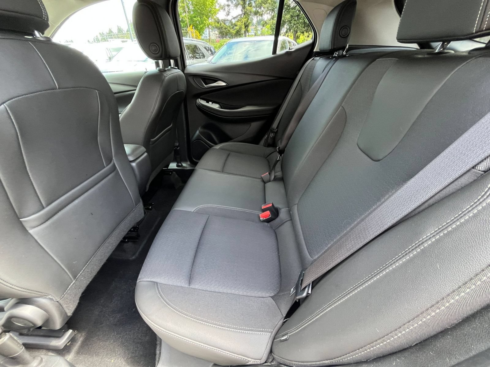 Used 2025 Buick Encore GX Preferred FWD image 27