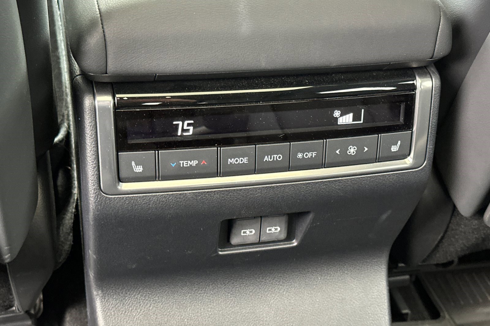 Used 2024 Lexus GX 550 image 16