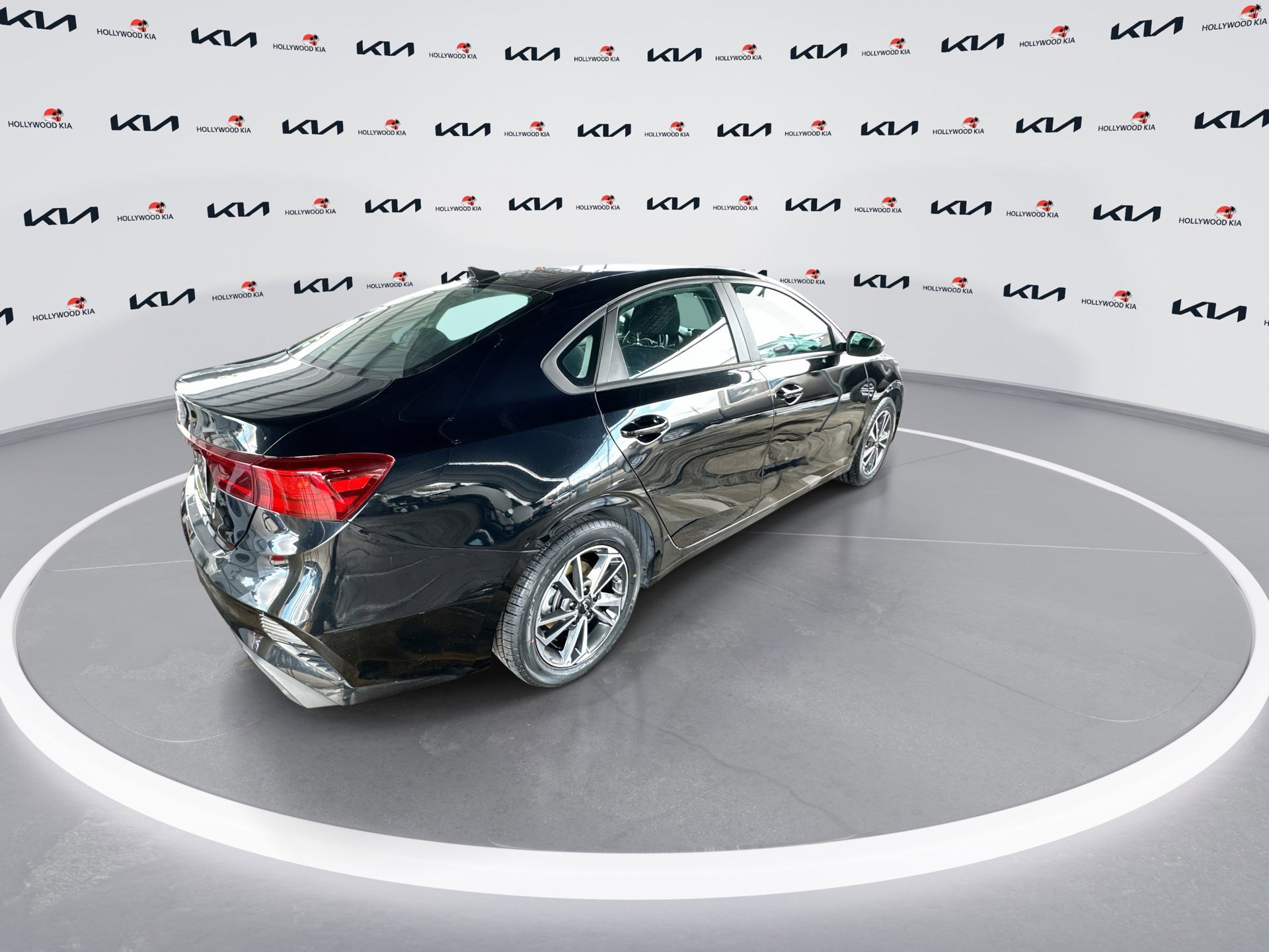 Certified 2023 Kia Forte LXS image 8