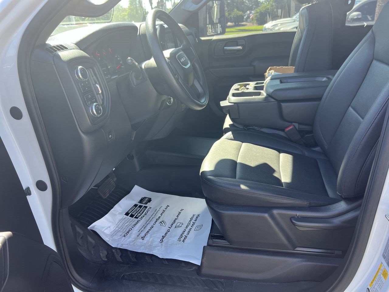 Used 2025 GMC Sierra 2500 Pro AWD/4WD image 16