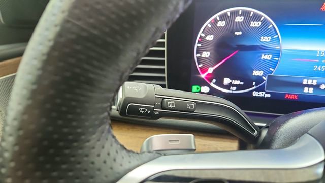 Used 2025 Mercedes-Benz GLS 450 4MATIC image 49