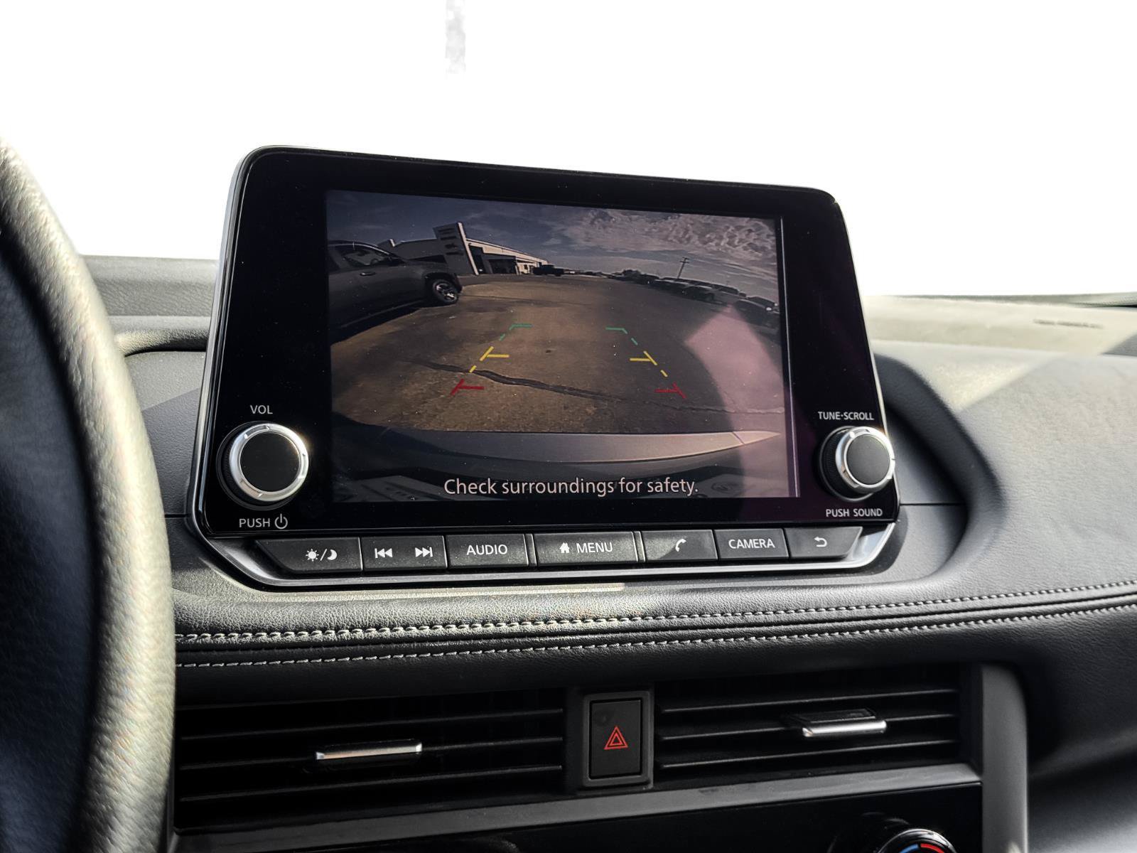Used 2024 Nissan Rogue SV FWD image 20