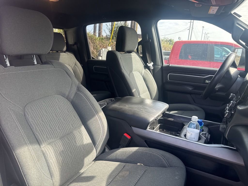 Used 2022 RAM 1500 Big Horn AWD/4WD image 6