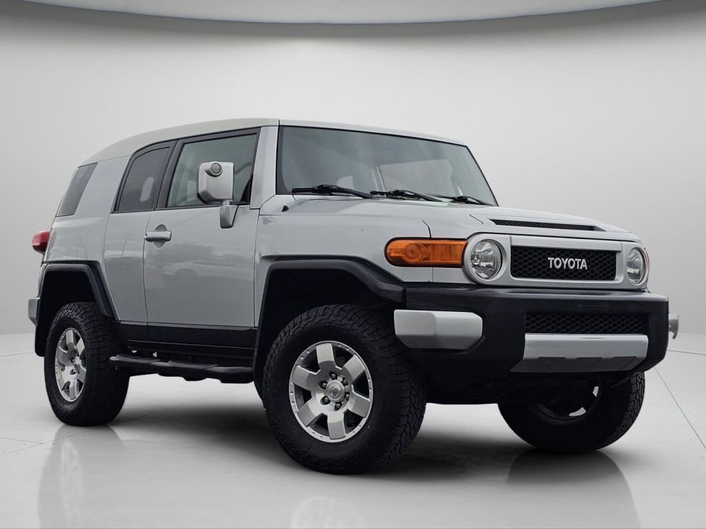 Used 2008 Toyota FJ Cruiser 4WD image 2