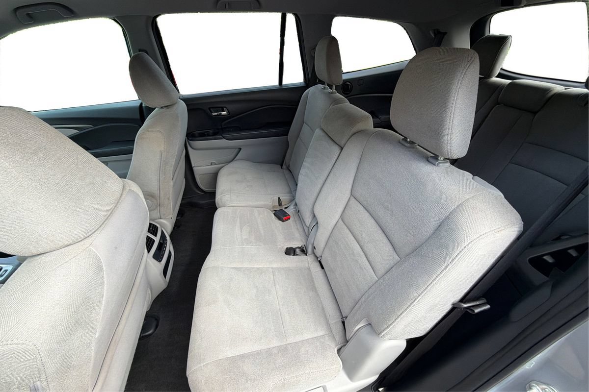 Used 2019 Honda Pilot EX image 10