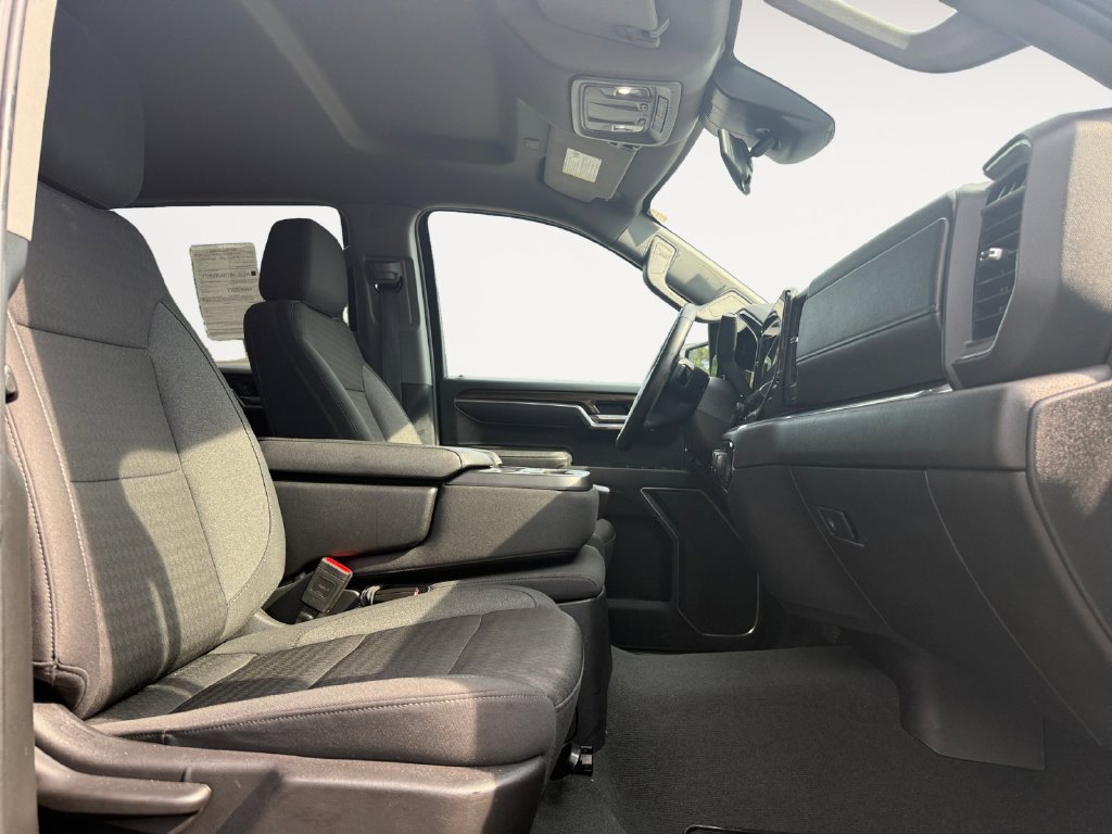 Used 2025 Chevrolet Silverado 1500 LT RWD image 15