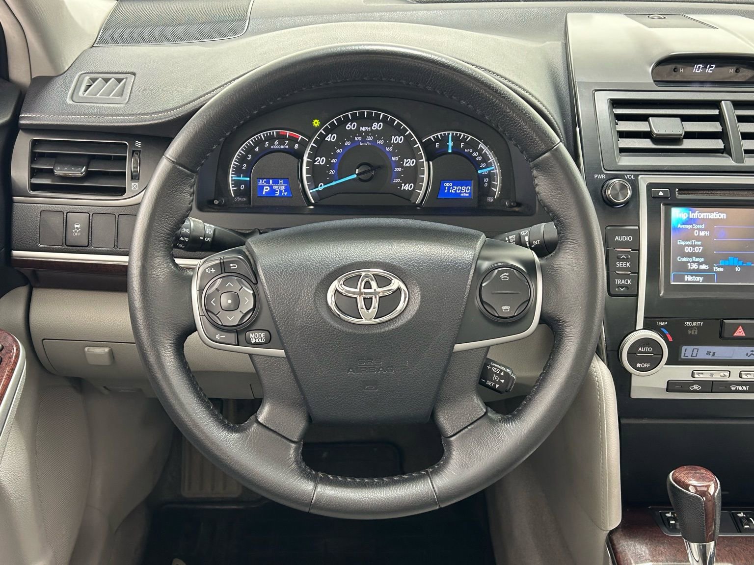 Used 2013 Toyota Camry XLE w/ Leather Pkg image 12