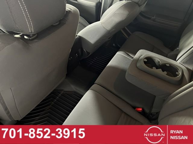 Used 2024 Nissan Frontier SV w/ SV Convenience Package image 24