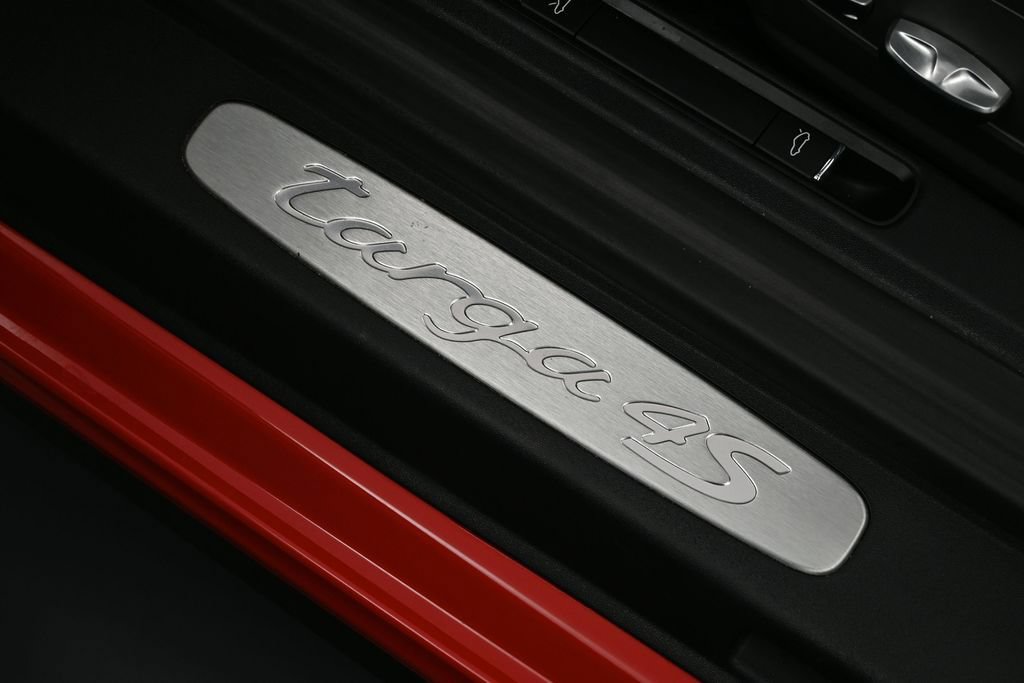 Certified 2016 Porsche 911 Targa 4S AWD/4WD image 16
