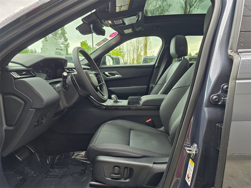 New 2026 Land Rover Range Rover Velar Dynamic SE image 23