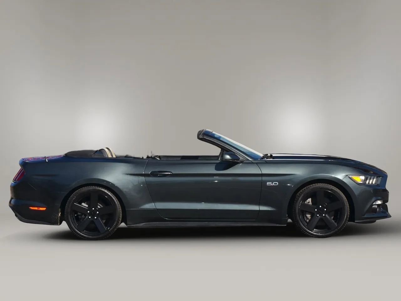 Used 2015 Ford Mustang GT Premium w/ Equipment Group 401A image 11