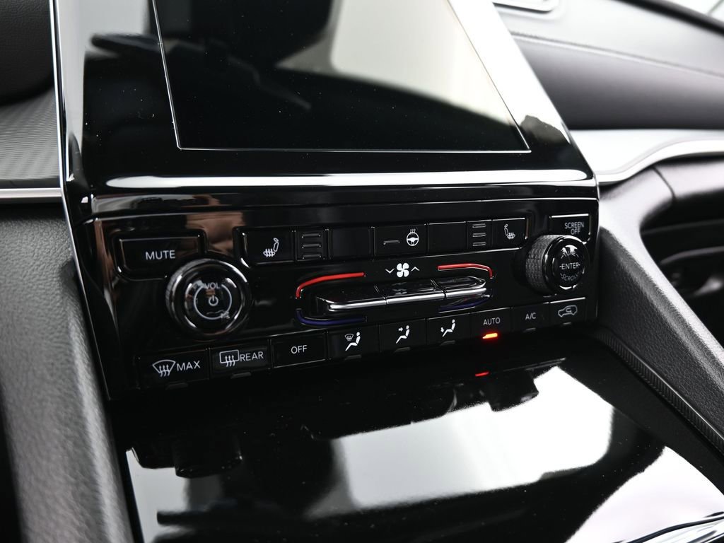 New 2025 Jeep Grand Cherokee Laredo image 22