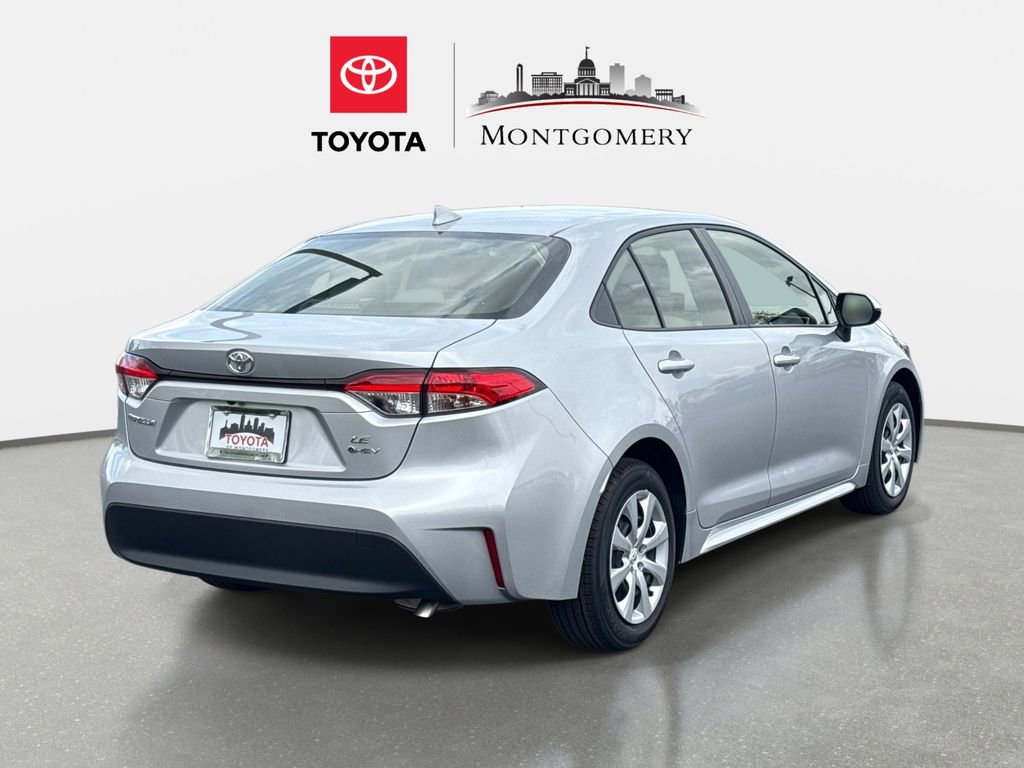 Used 2026 Toyota Corolla LE image 3