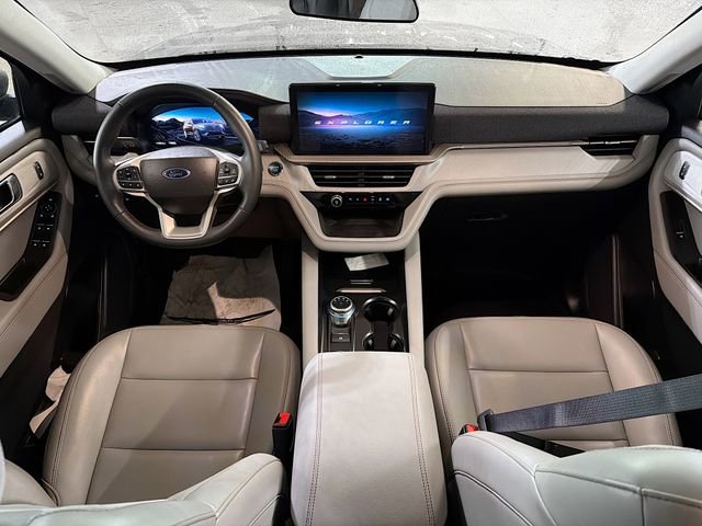 Used 2025 Ford Explorer Active w/ Active Comfort Package image 10