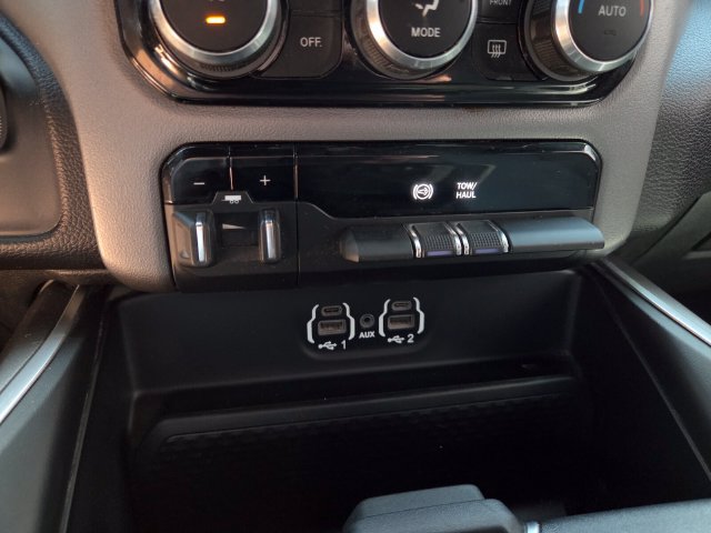Certified 2024 RAM 3500 Big Horn w/ Bed Utility Group AWD/4WD image 28