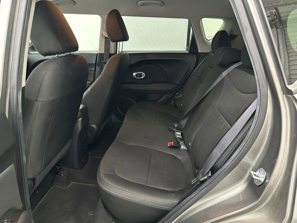 Used 2015 Kia Soul FWD image 19