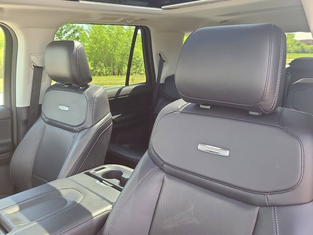 Used 2025 Ford Expedition Platinum AWD/4WD image 18