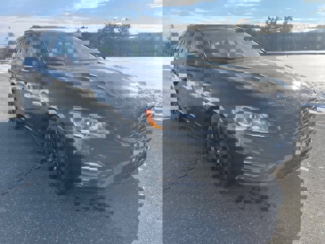 Used 2018 Volvo V60 T5 Dynamic w/ Protection Package image 5