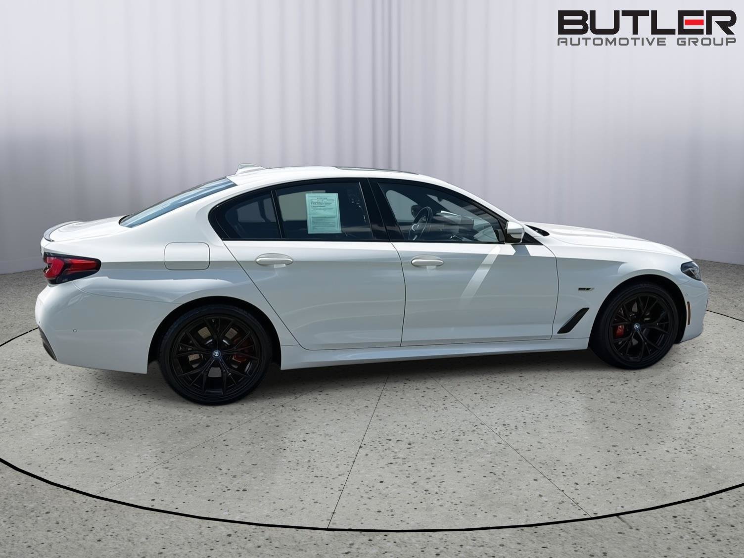 Used 2023 BMW 530e xDrive w/ Premium Package AWD/4WD image 7