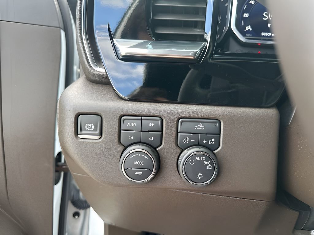 Certified 2025 Chevrolet Silverado 1500 LT image 29