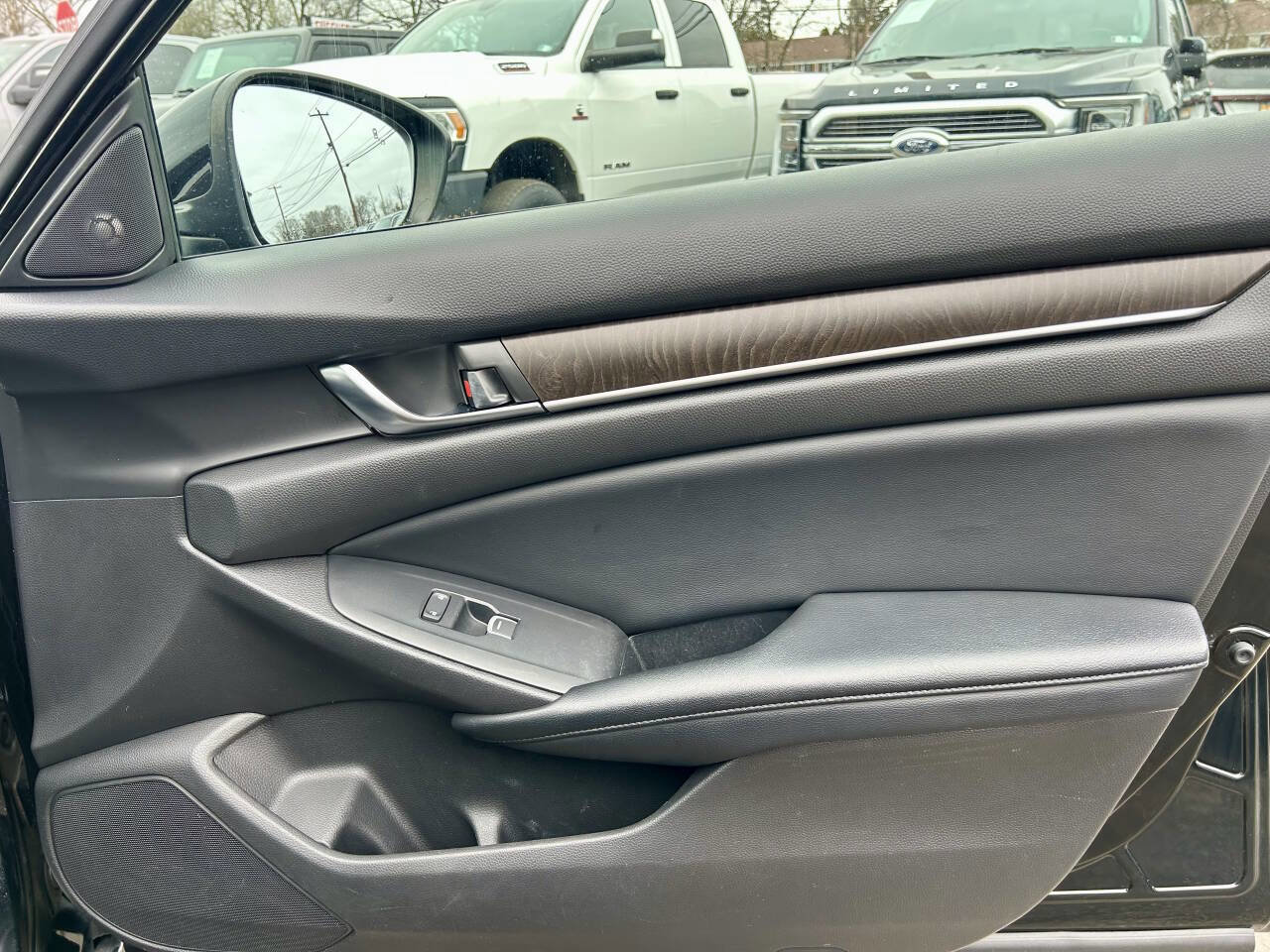 Used 2018 Honda Accord EX-L image 15