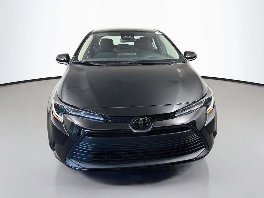 Used 2024 Toyota Corolla LE FWD image 2