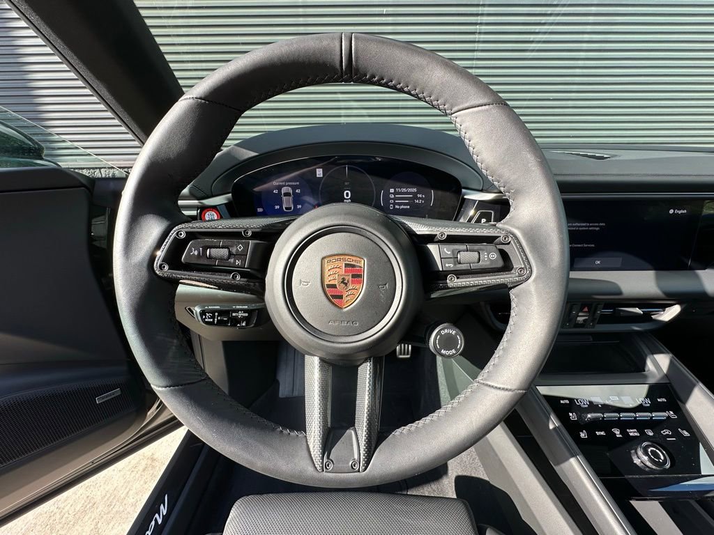 Used 2025 Porsche Macan Electric image 15