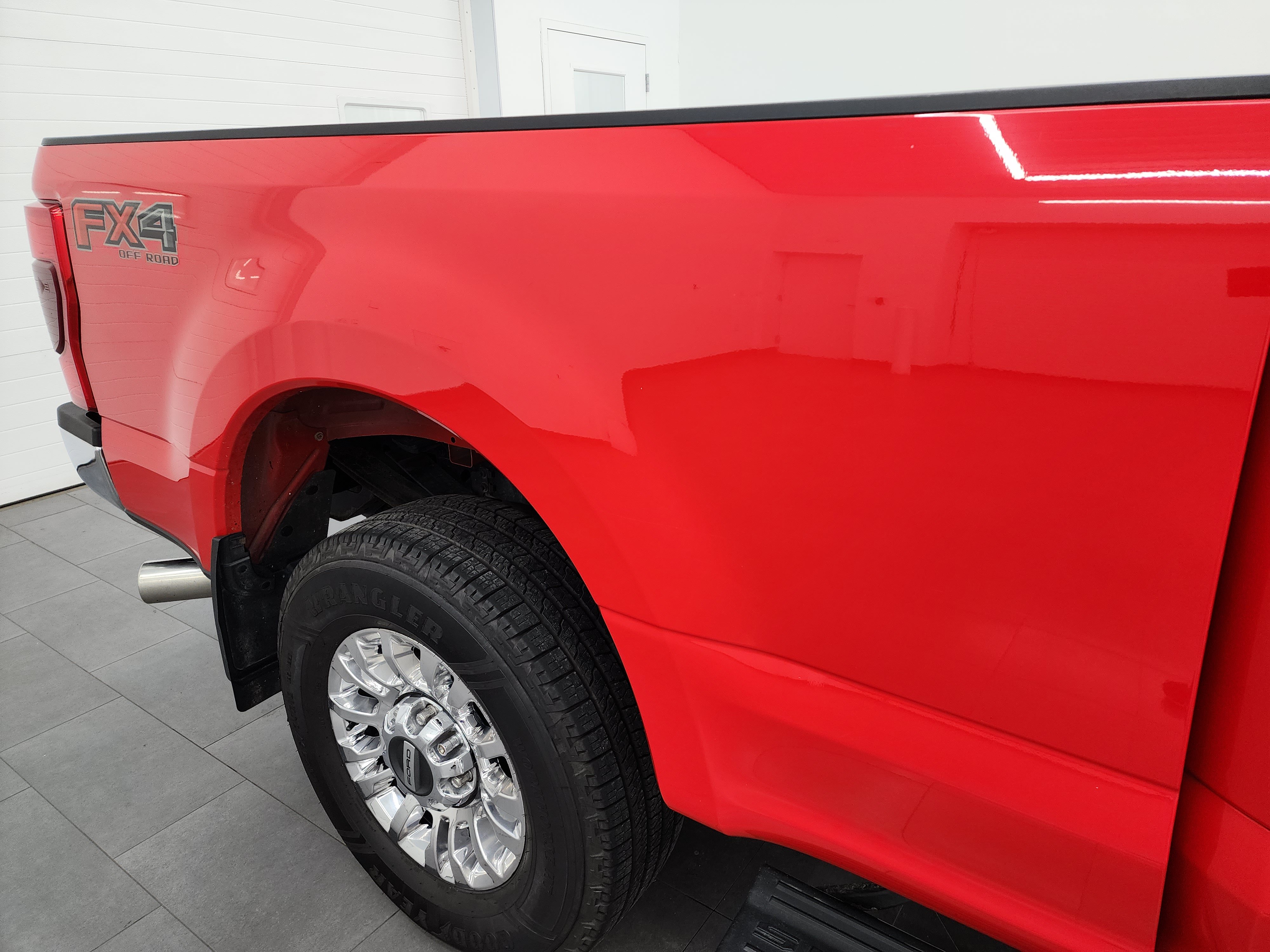 Used 2020 Ford F250 XLT w/ XLT Premium Package AWD/4WD image 25