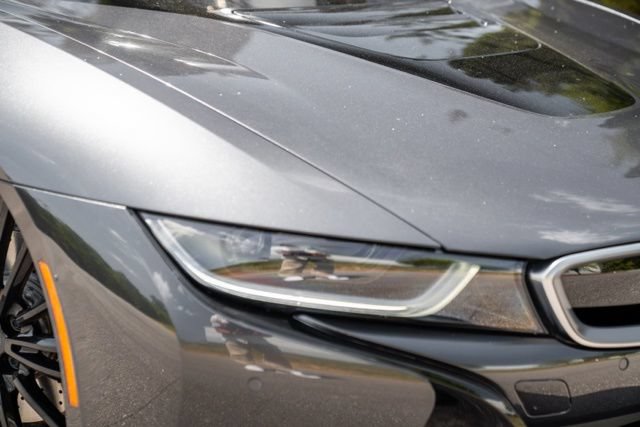 Used 2020 BMW i8 Coupe AWD/4WD image 8