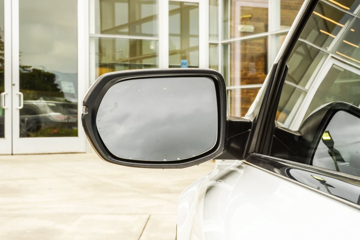 Used 2020 Honda CR-V Touring image 14