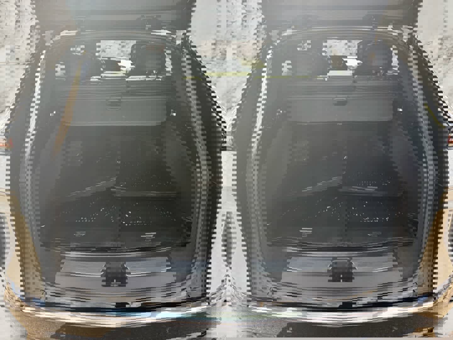 Used 2024 Cadillac Lyriq Luxury w/ LPO, Floor Liner Package AWD/4WD image 29