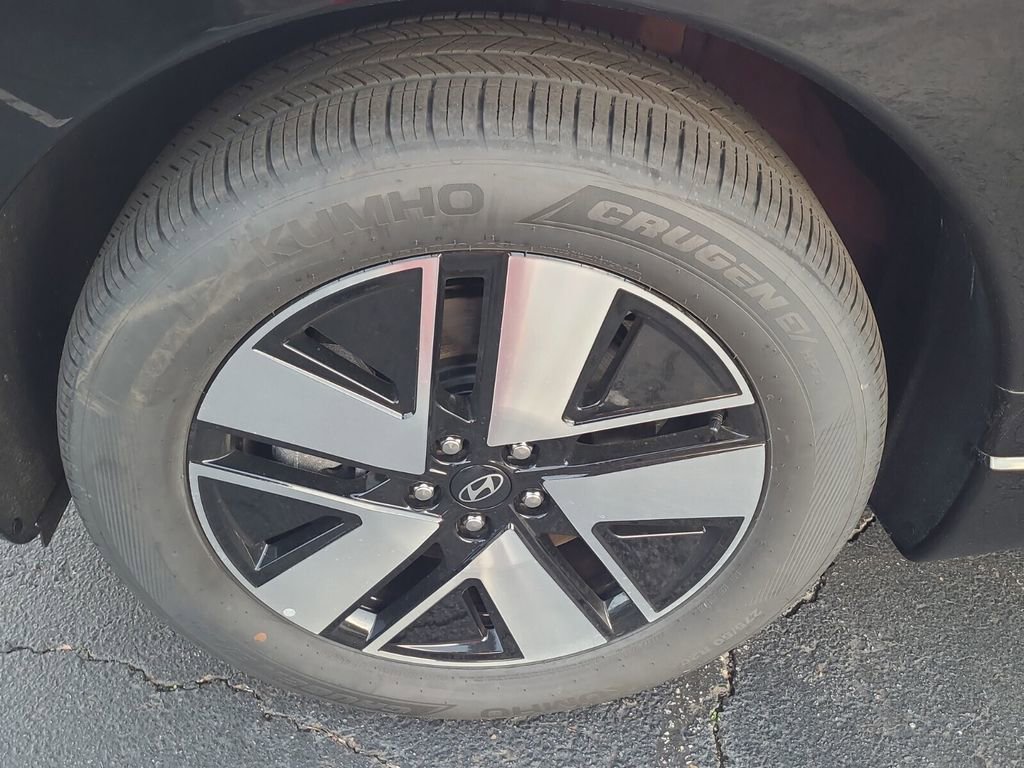 New 2026 Hyundai Ioniq 9 SEL image 5