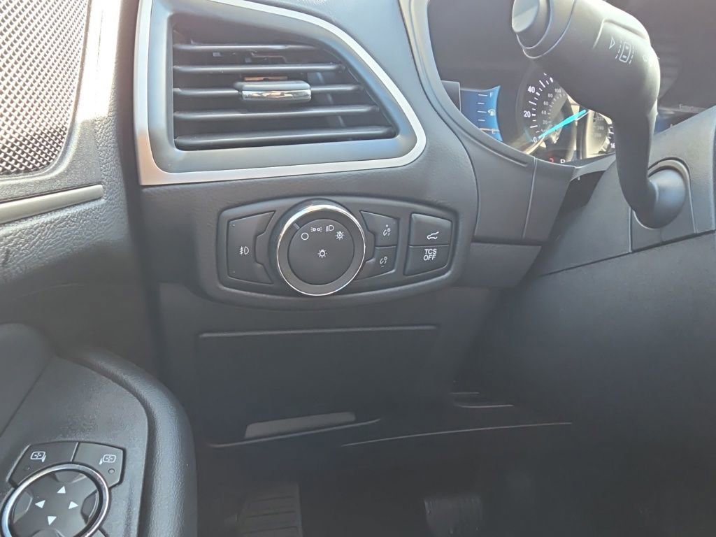 Certified 2022 Ford Edge SEL w/ Convenience Package image 19